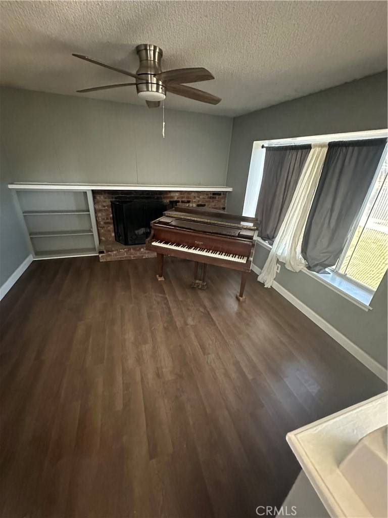 Hanford, CA 93230,2094 N Burl DR