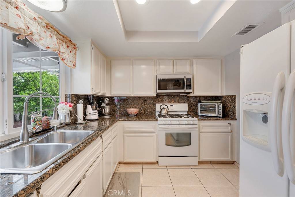 Fountain Valley, CA 92708,9909 Merced River AVE
