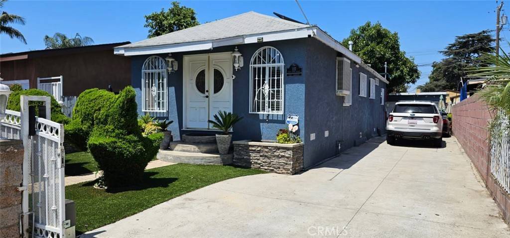 Long Beach, CA 90805,115 E 69th ST
