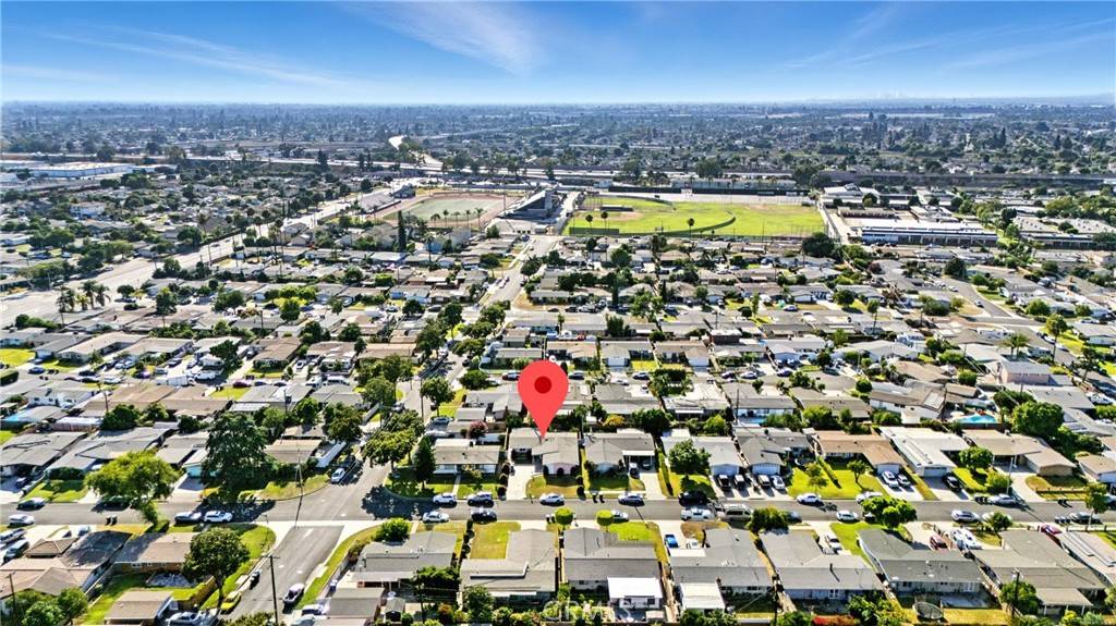 Whittier, CA 90606,8349 Alburtis AVE