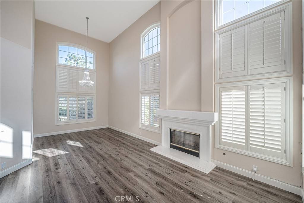 Corona, CA 92879,429 Somerset Cir
