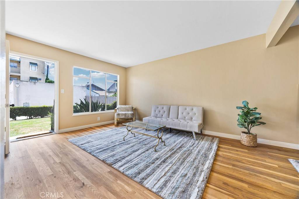 Long Beach, CA 90802,416 Orange AVE #5