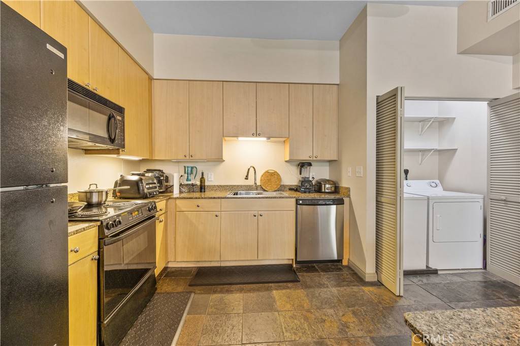 Long Beach, CA 90802,388 E Ocean BLVD #1404