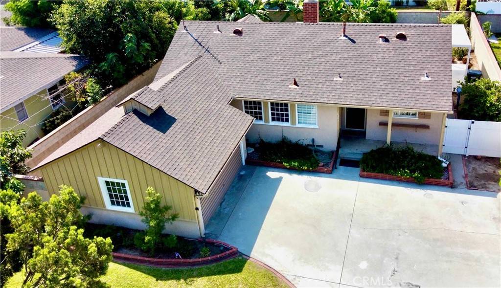 Downey, CA 90241,10343 Mattock AVE