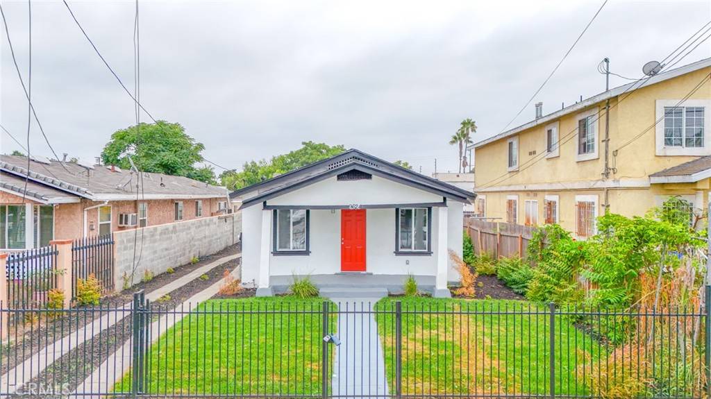 Los Angeles, CA 90002,9624 Bandera ST