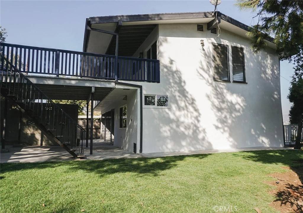 Los Angeles, CA 90042,430 Terrill AVE