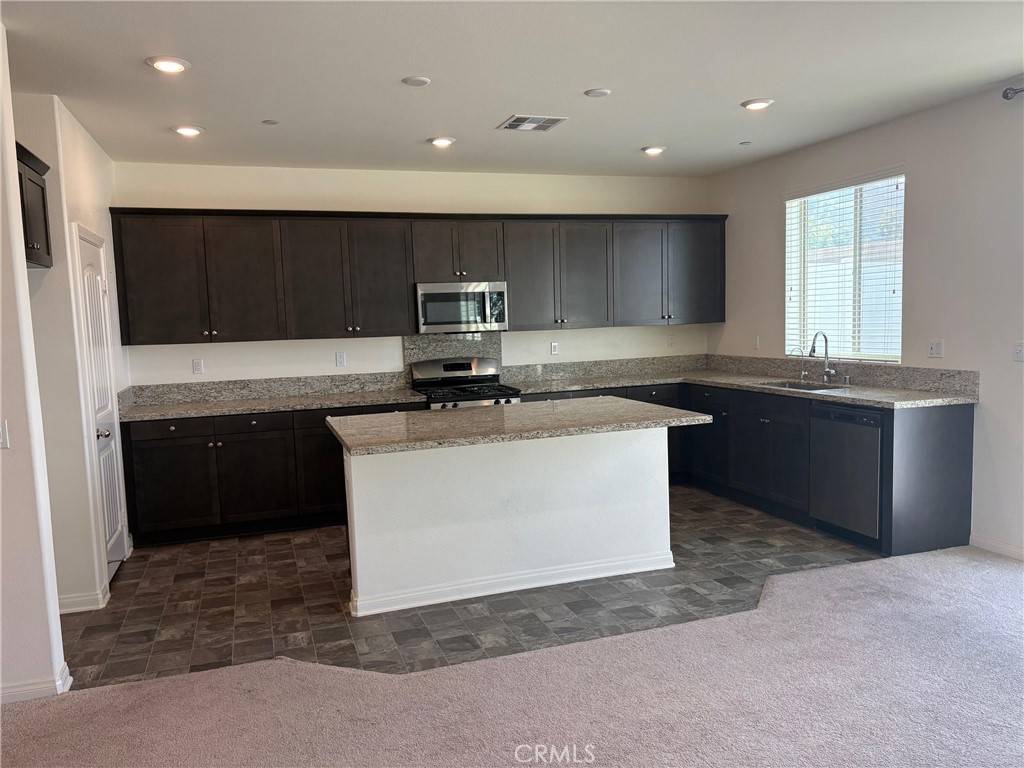 Jurupa Valley, CA 92509,6598 Smith Rock CT
