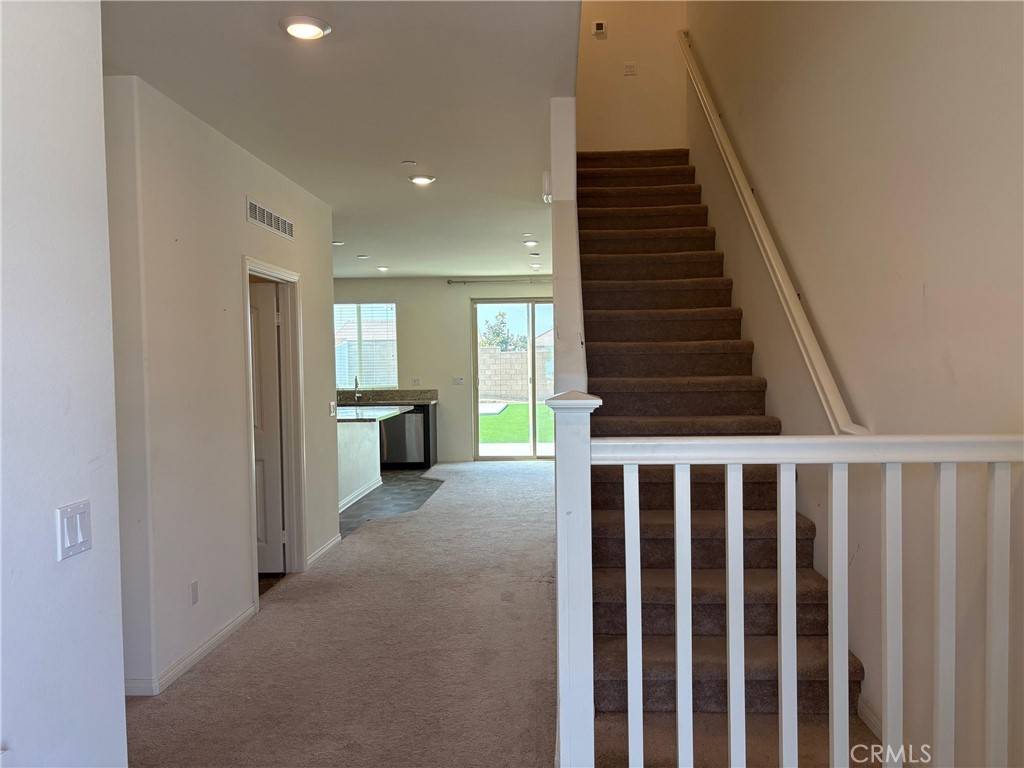 Jurupa Valley, CA 92509,6598 Smith Rock CT