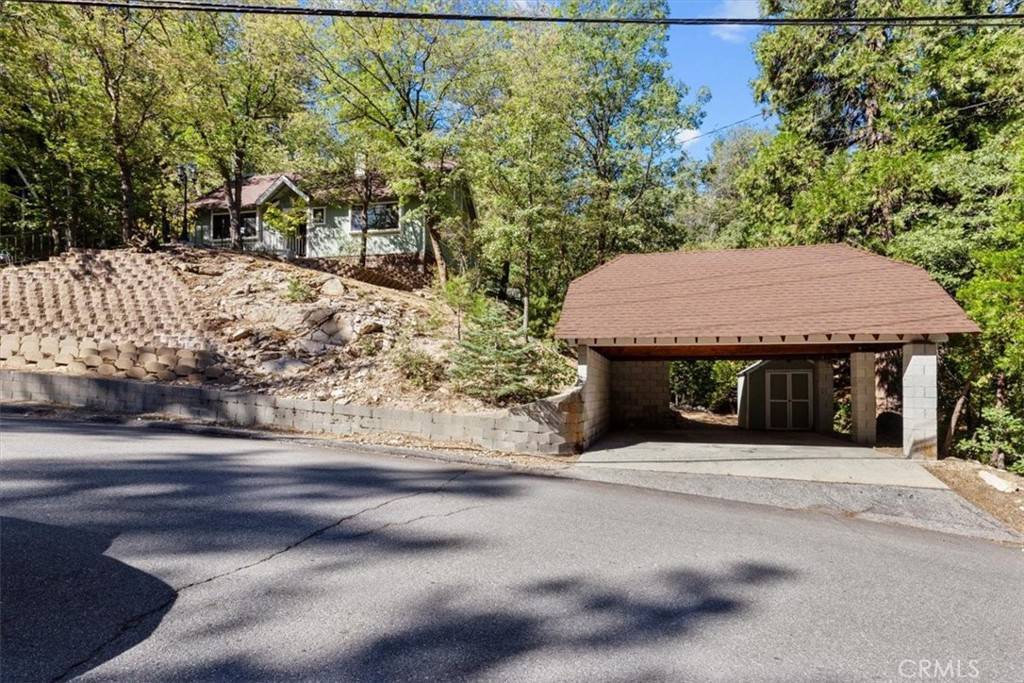 Lake Arrowhead, CA 92391,26690 Thunderbird DR