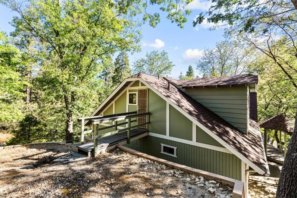 Lake Arrowhead, CA 92391,26690 Thunderbird DR