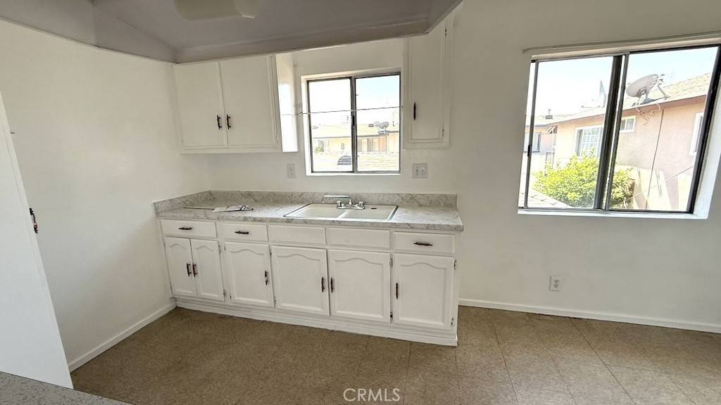 Huntington Park, CA 90255,6425 Cottage ST