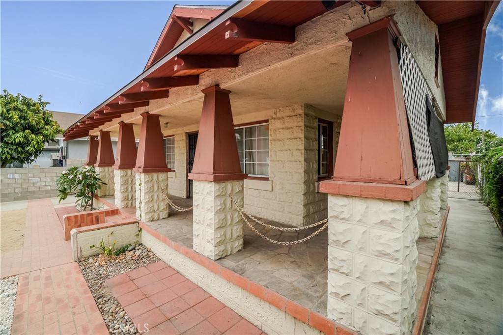 East Los Angeles, CA 90063,427 N Hicks AVE