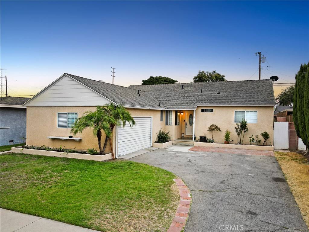 Downey, CA 90242,10278 Belcher ST