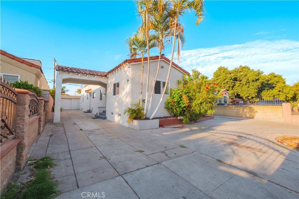 Huntington Park, CA 90255,3037 Cudahy St