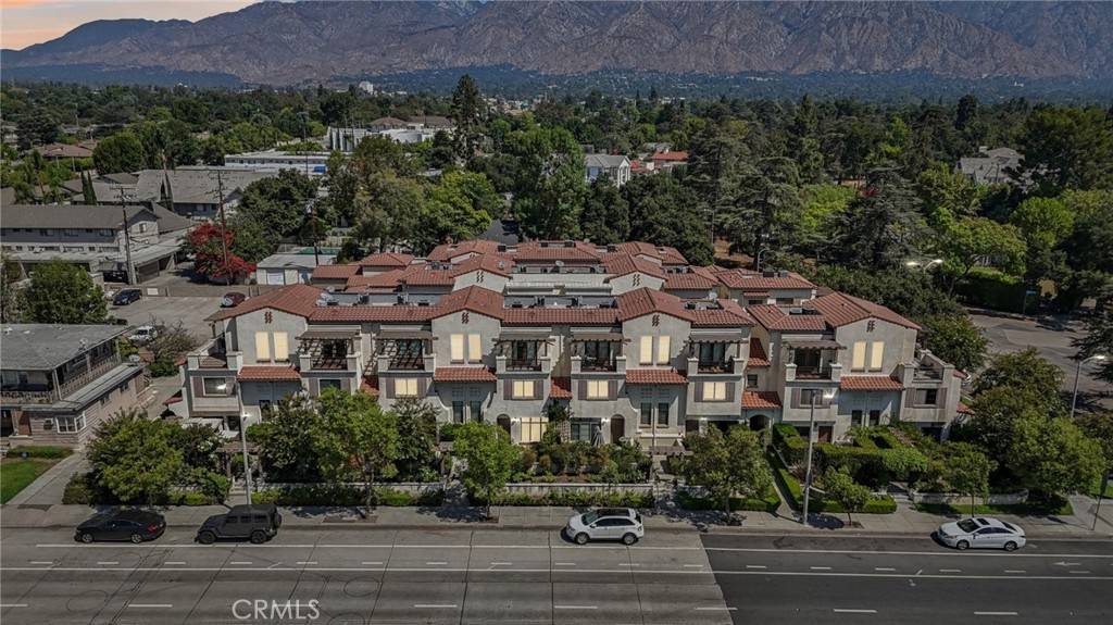 Pasadena, CA 91107,879 Michigan BLVD #K