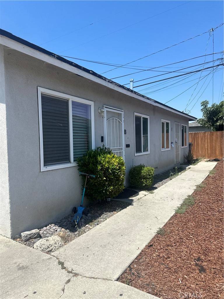 Lynwood, CA 90262,3297 Tenaya AVE
