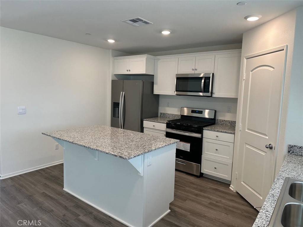 Moreno Valley, CA 92555,26101 Cirrus LN