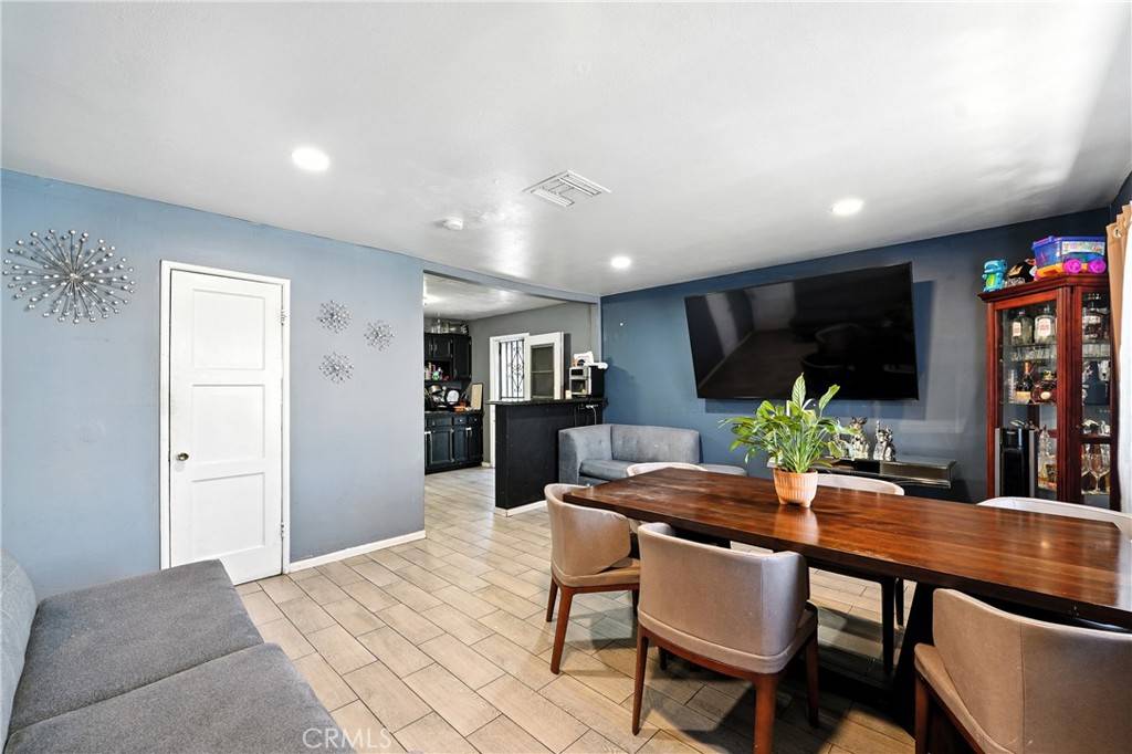 Pico Rivera, CA 90660,8710 Railton ST