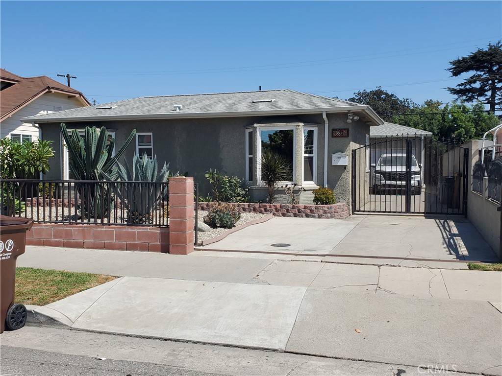 Compton, CA 90221,1304 N Van Ness AVE