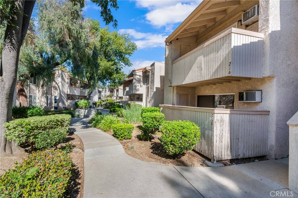 Agoura Hills, CA 91301,28947 Thousand Oaks Blvd. #116