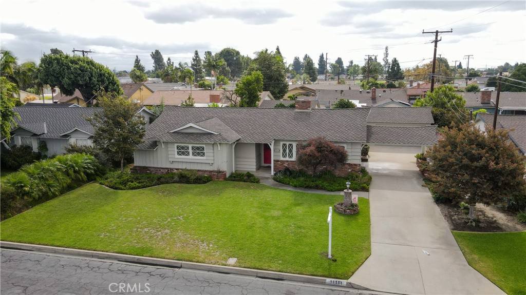 Downey, CA 90241,10558 BRIERBUSH AVE