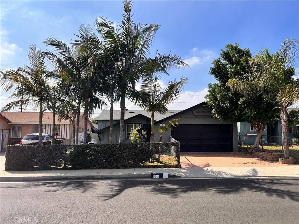 Compton, CA 90222,1918 W Piru ST W