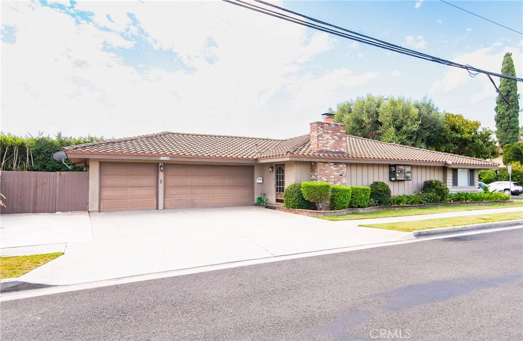 Downey, CA 90241,11702 Corrigan AVE