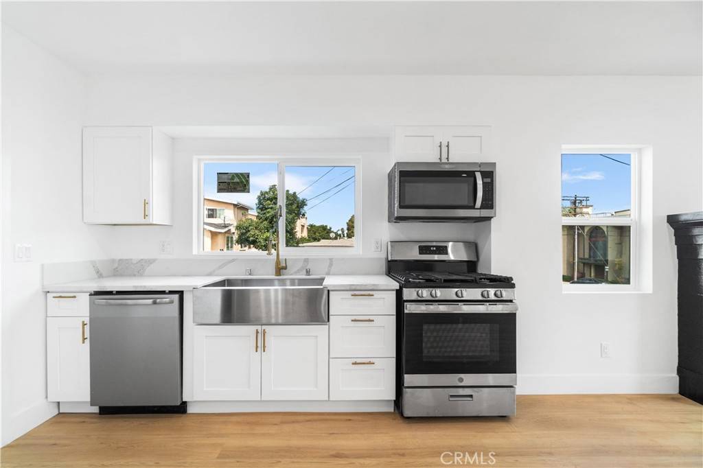 San Pedro, CA 90731,301 S Cabrillo #301