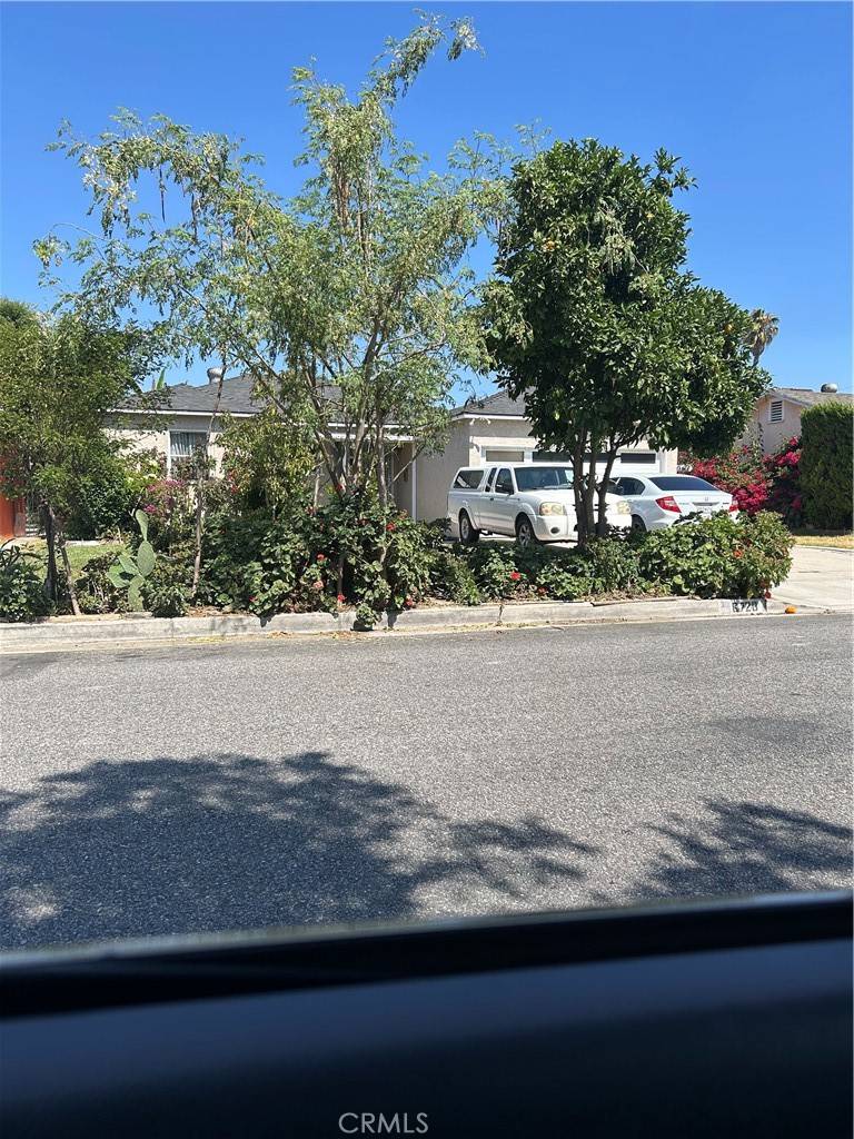 Bell, CA 90201,6720 SHERMAN WAY