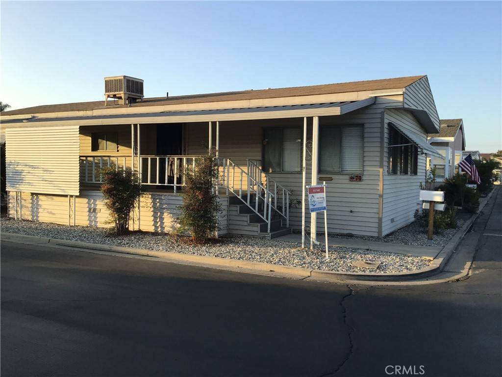 Stanton, CA 90680,7271 Katella