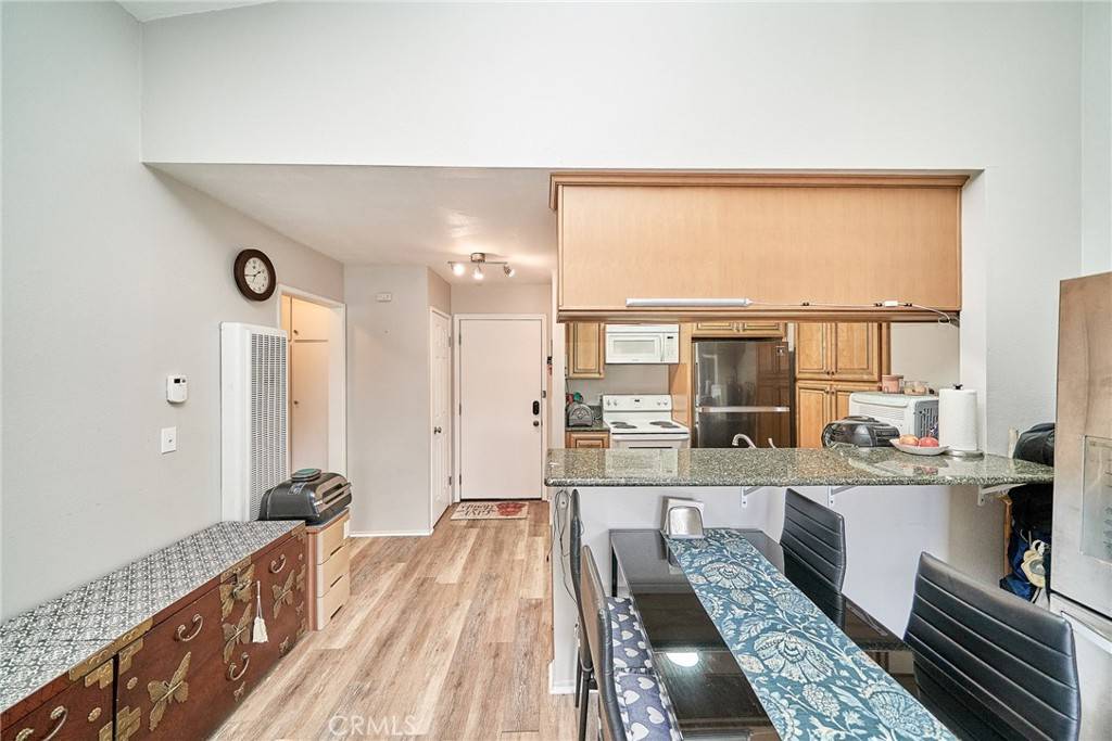 Torrance, CA 90502,832 Coriander DR #A