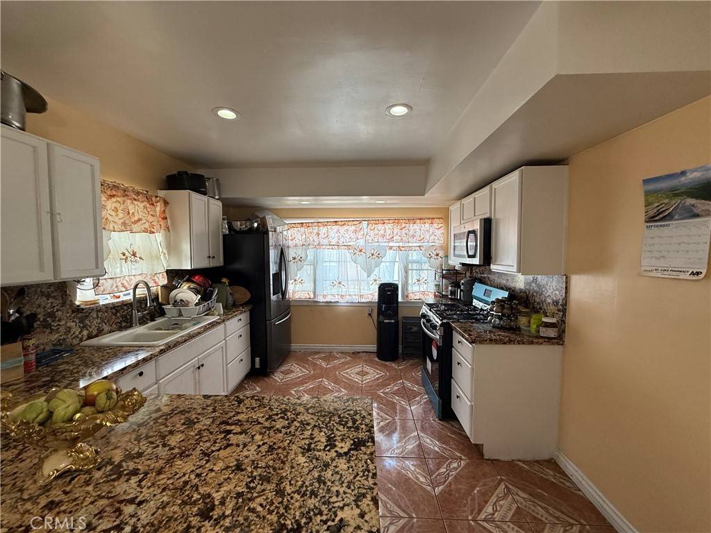 Lynwood, CA 90262,12120 Muriel