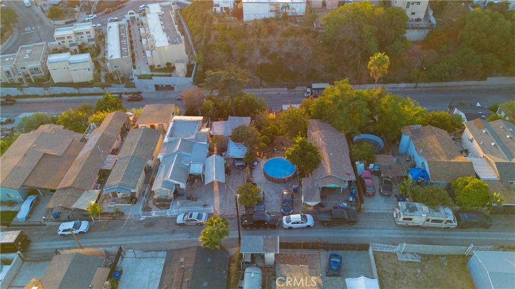 Los Angeles, CA 90063,731 Record DR