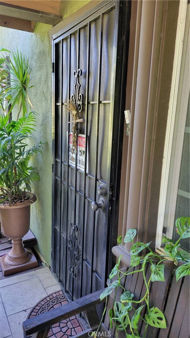 South Gate, CA 90280,8600 S Gate