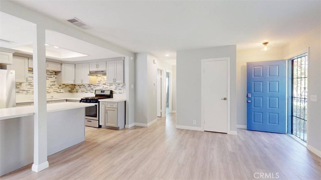 Azusa, CA 91702,872 W Sierra Madre