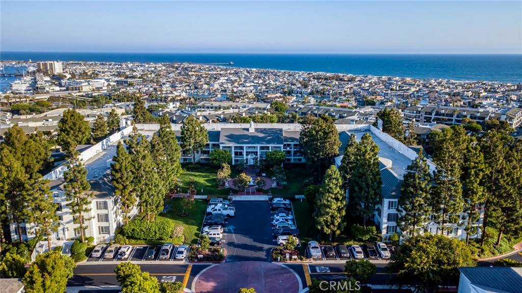 Newport Beach, CA 92663,100 Scholz #205