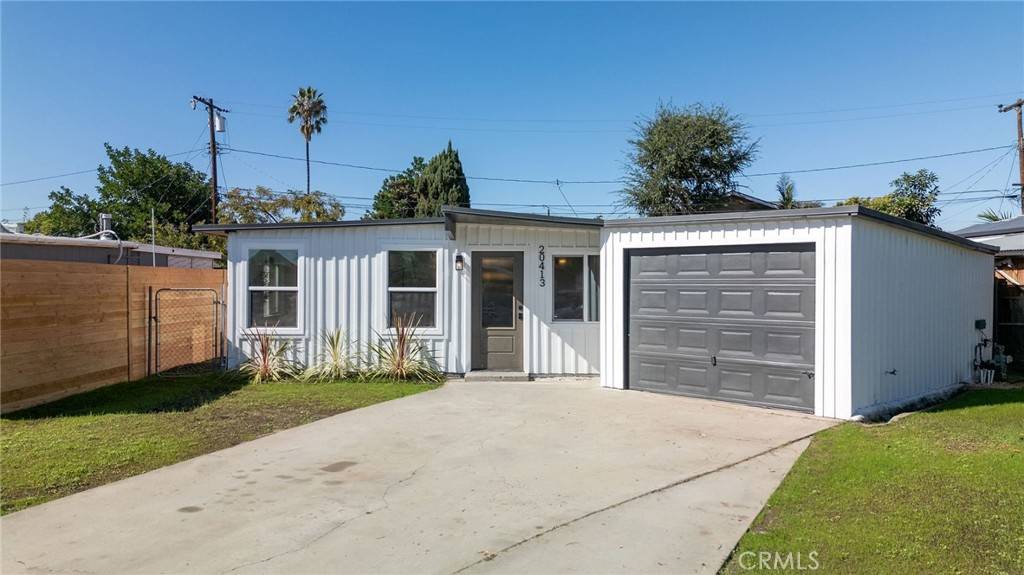 Lakewood, CA 90715,20413 Clarkdale