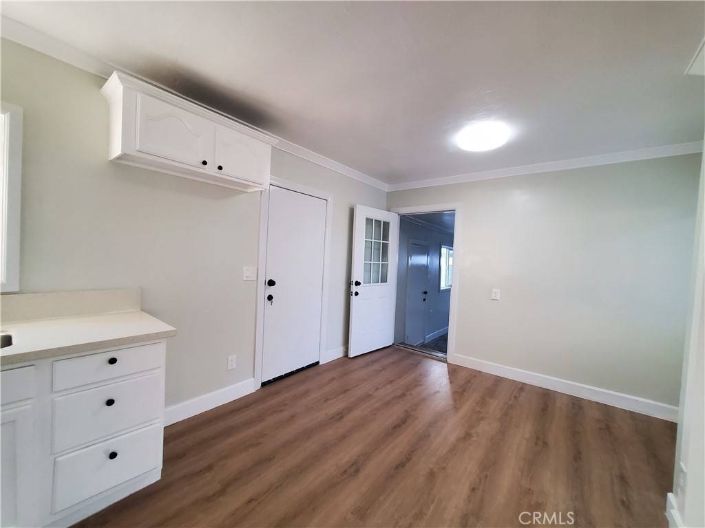 Compton, CA 90222,1925 E 130th