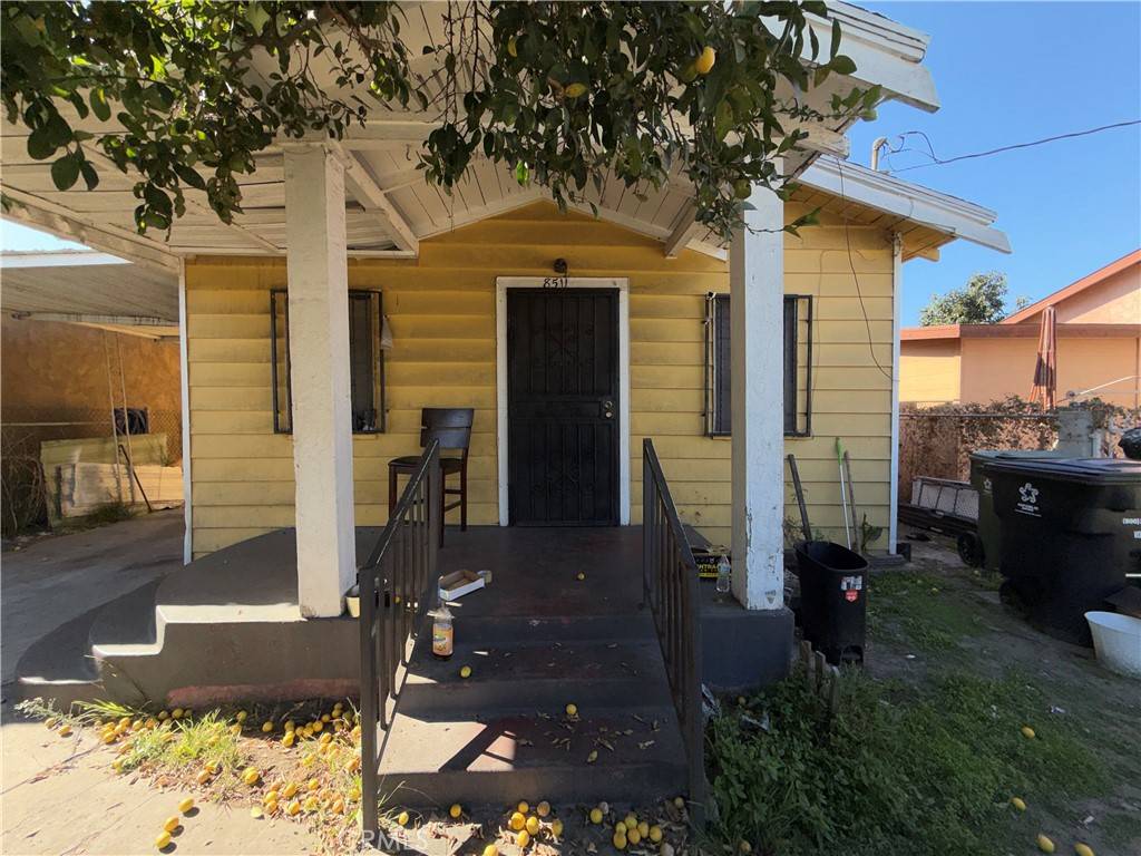 Los Angeles, CA 90001,8511 Maie