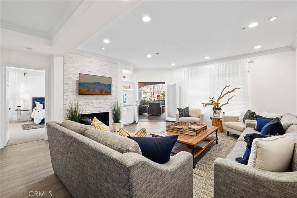 Huntington Beach, CA 92648,1900 Pacific Coast HWY #9