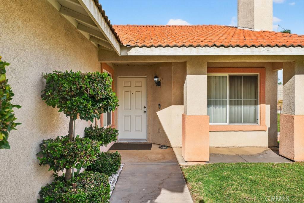 Fontana, CA 92335,15240 Carob