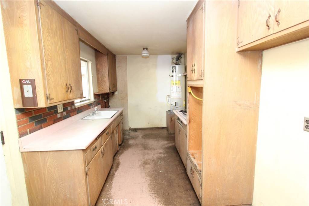 Orange, CA 92869,2584 E Delia