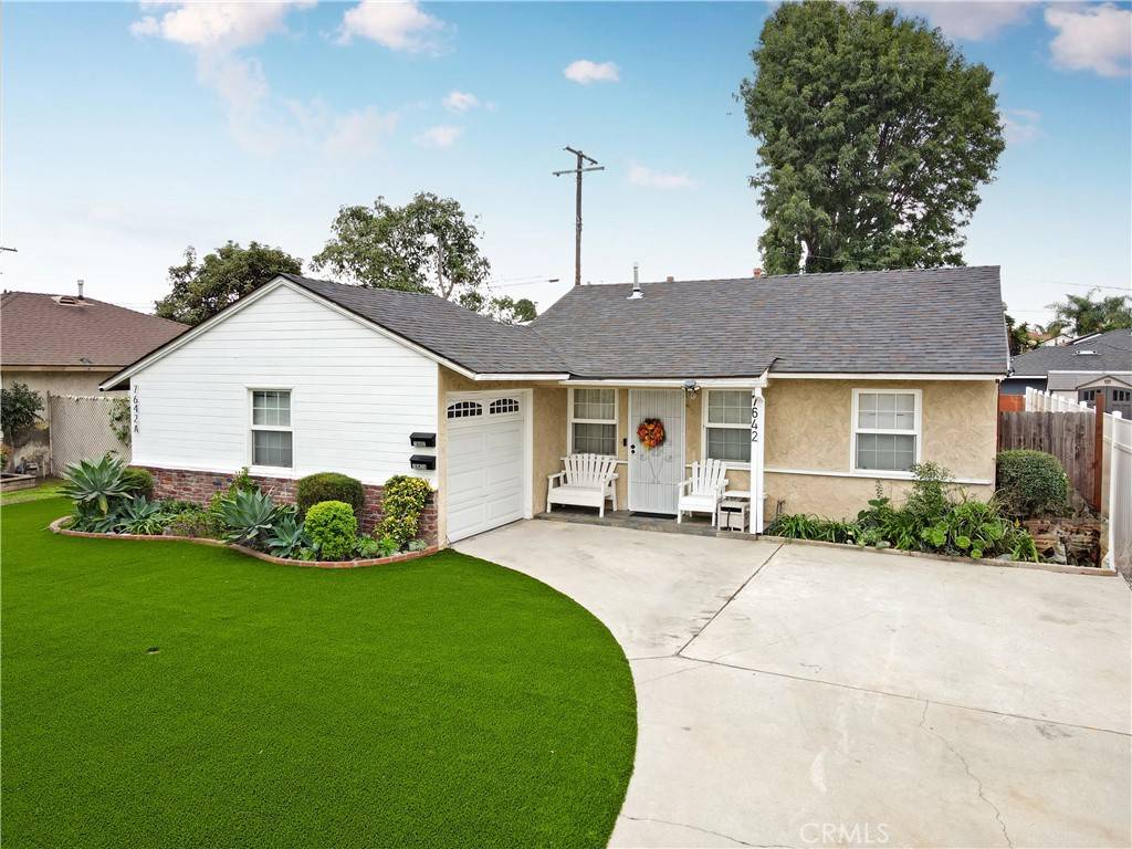 Downey, CA 90241,7642 Arnett