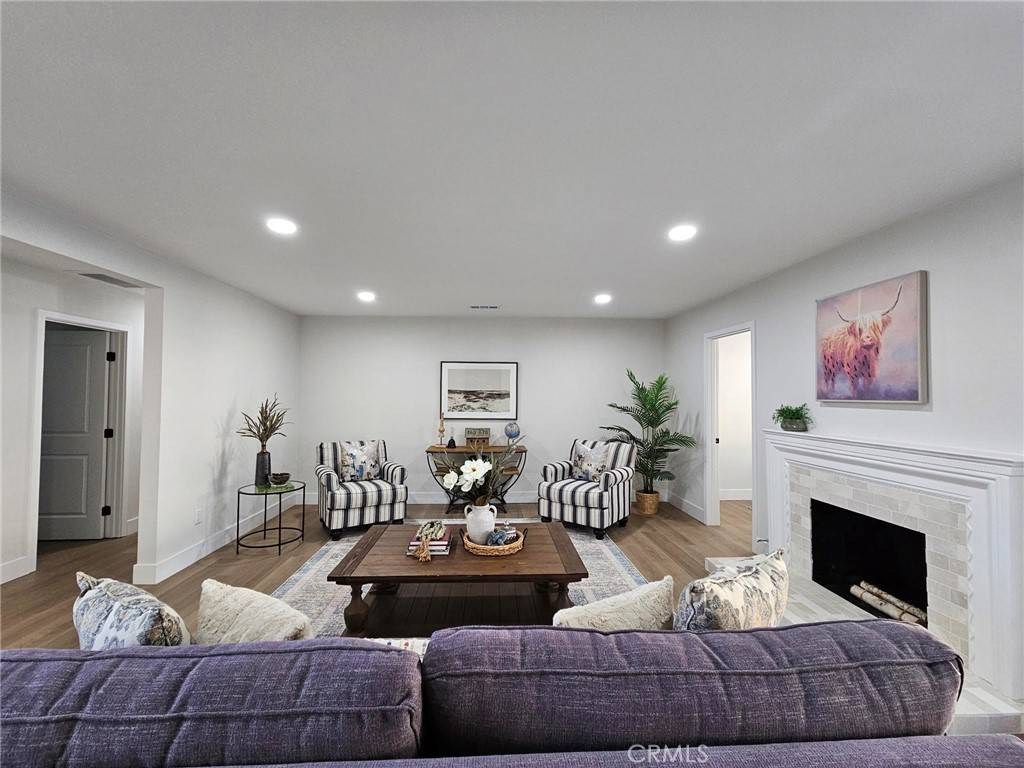 Glendora, CA 91741,417 W Leeside