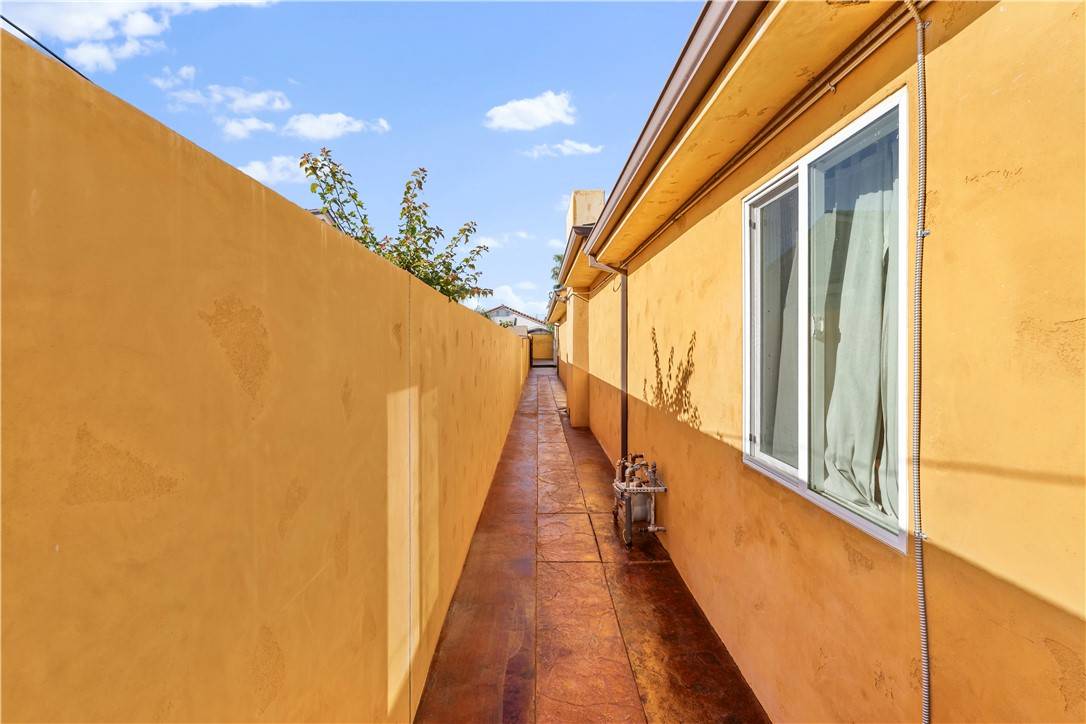 Pacoima, CA 91331,13249 Kagel Canyon Street