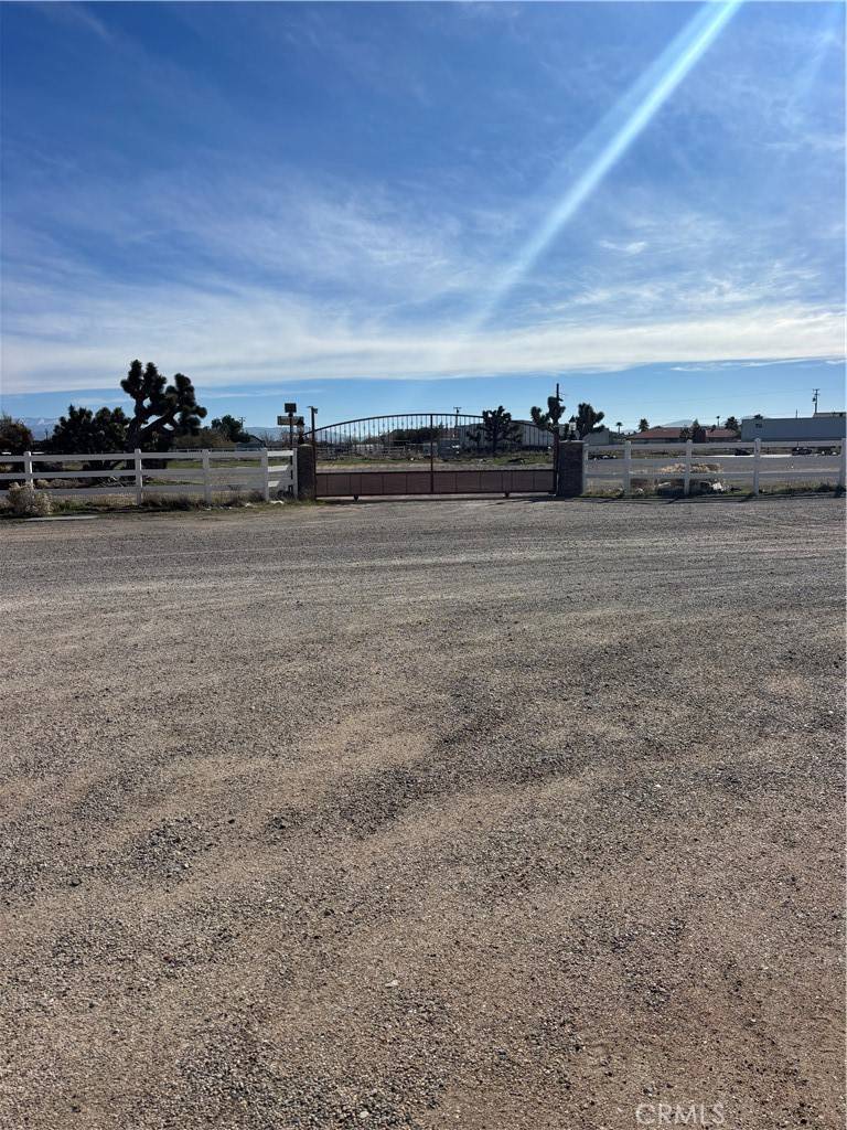 Oak Hills, CA 92344,11971 Mission