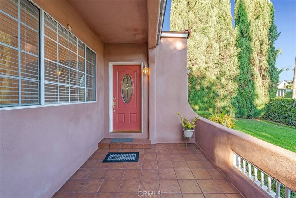 Glendale, CA 91201,1227 Western AVE