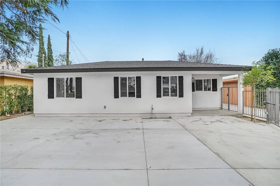 Highland, CA 92346,7401 7399 Valaria DR