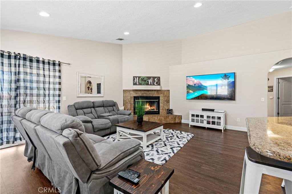 Helendale, CA 92342,14636 Greenbriar DR