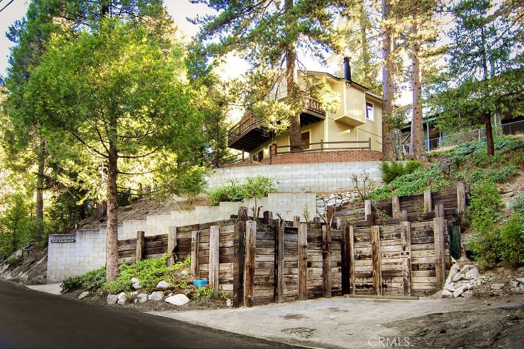 Lake Arrowhead, CA 92391,26287 Lake Forest DR